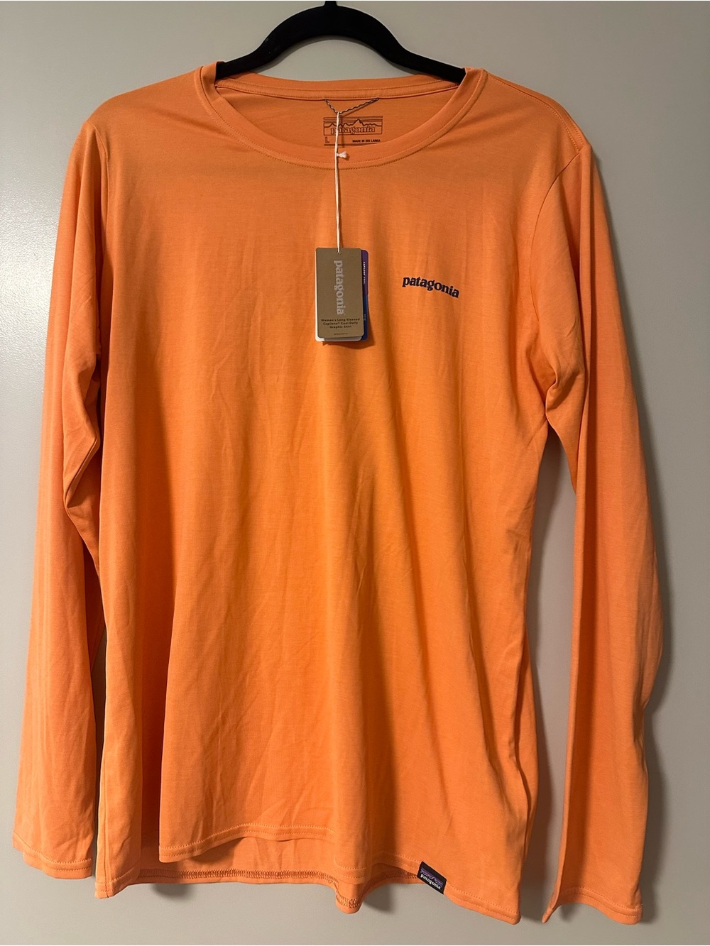 Patagonia woman’s Long-Sleeve Crew Tee - Orange